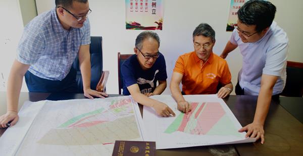 106队地勘服务矿山 携手上市公司寻求领域新突破