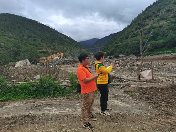 无人机地灾现场调查_副本