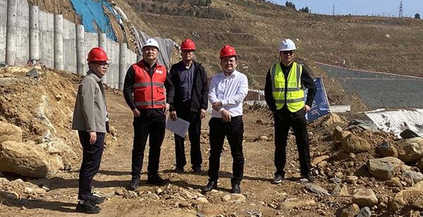 秦术凯带队赴重钢西昌西北帮边坡补强工程进行现场督导及安全检查